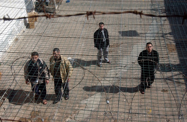 مشروع إسرائيلي لمنع الإفراج المبكر عن السجناء الأمنيين