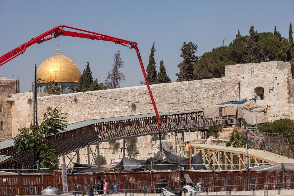 الأردن يدين التصديق على بناء ألف وحدة استيطانية في القدس