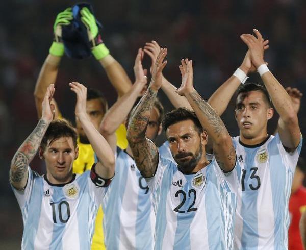 الأرجنتين تثأر من تشيلي وتعود لمسارها