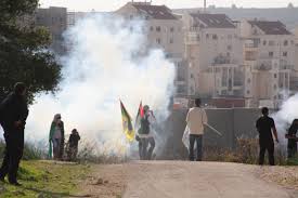 إصابات بالاختناق في قمع الاحتلال مسيرات الضفة واعتقال فتى