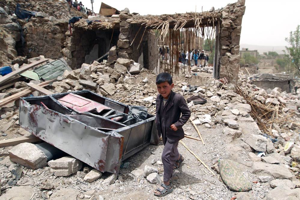 يونيسيف: مقتل 900 طفل وإصابة 1300 آخرين في عام واحد باليمن