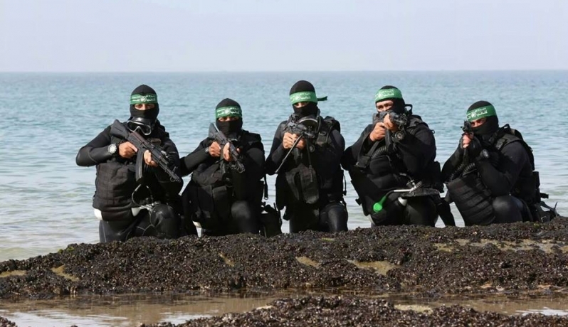 صحيفة عبرية: حماس تعد لمهاجمة بحرية الاحتلال في أي مواجهة قادمة