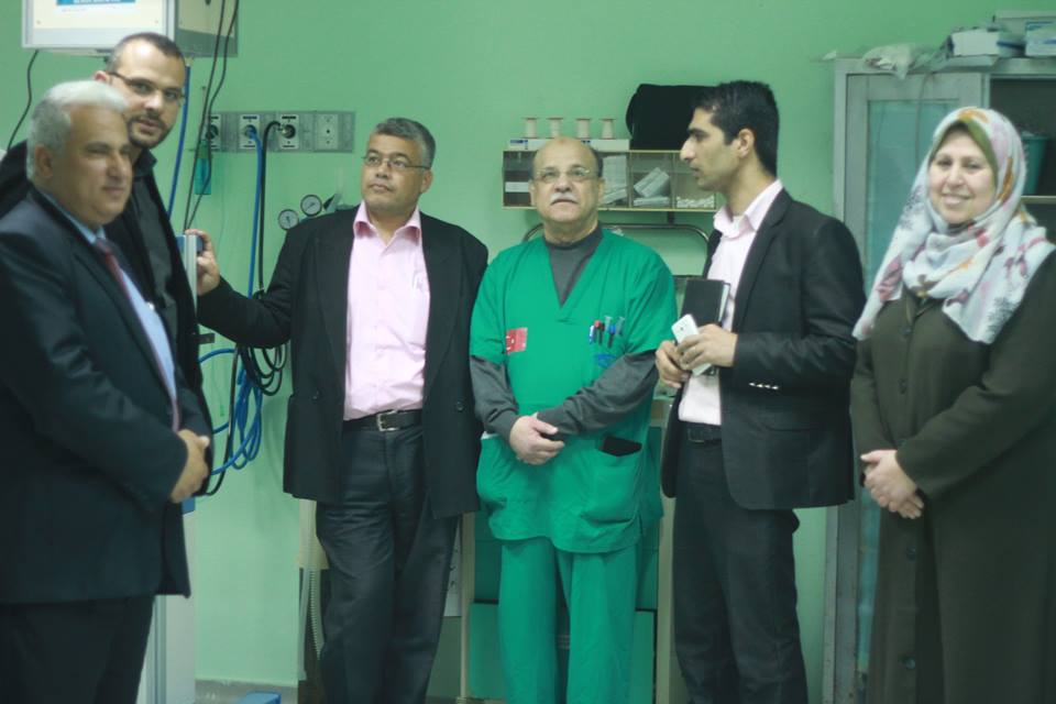 تجمع الأطباء يزور مستشفى الكرامة بغزة