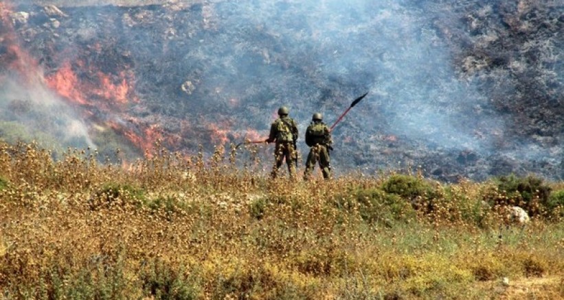 الخليل.. الاحتلال يحرق 8000 دونم من أراضي دورا