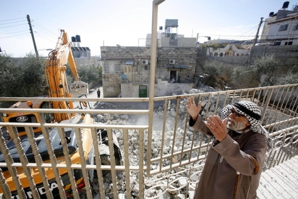 الثالثة اليوم..الاحتلال يهدم بناية سكنية بحي الطور في القدس