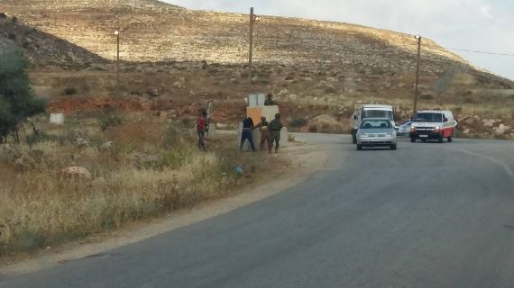 إجراءات احتلالية مشددة على حاجز بيت فوريك شرق نابلس