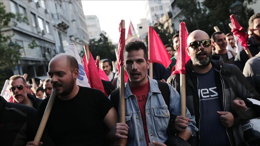 مواجهات بين الشرطة اليونانية ومحتجين على سياسة التقشف