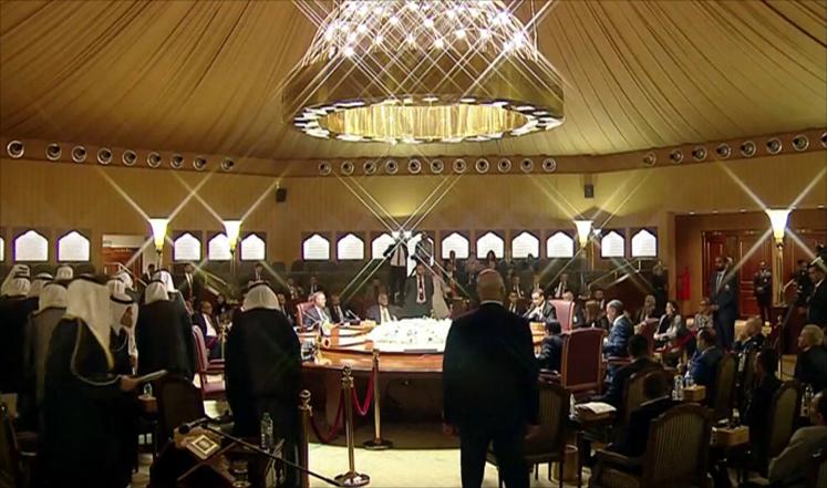 وساطة كويتية وأممية تعيد طرفي الأزمة اليمنية إلى طاولة المشاورات
