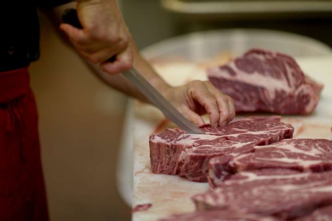 اللحوم الحمراء قد تزيد خطر الوفاة من 8 أمراض