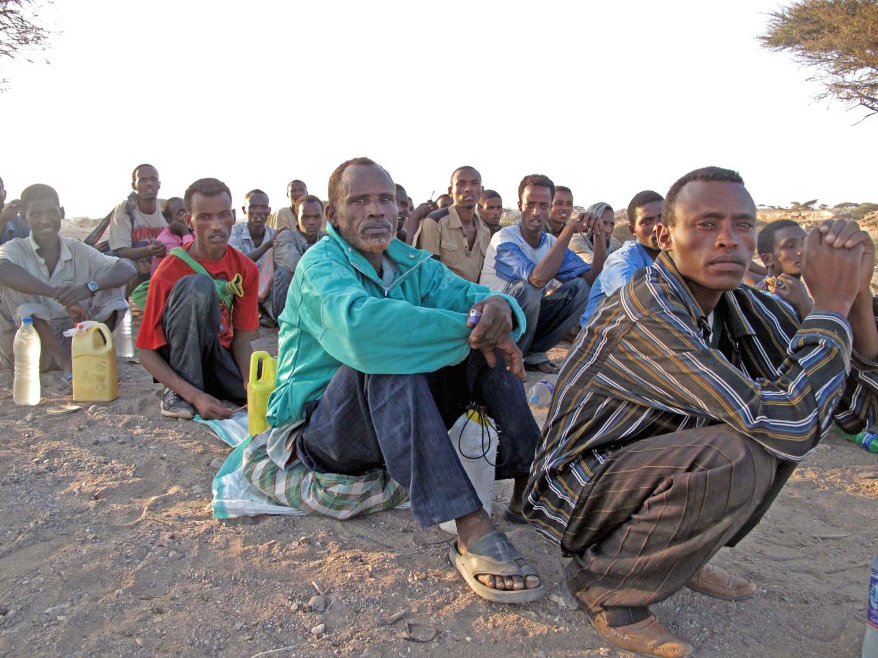 مصرع 21 صوماليًّا اختناقًا داخل شاحنة لمهربي البشر