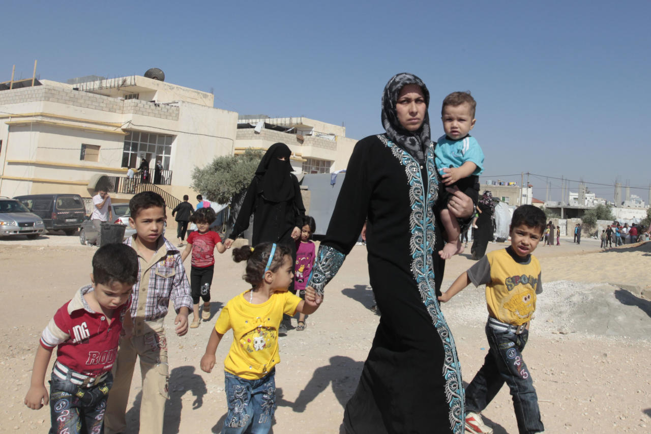 تقرير: فلسطينيون نازحون عن جلين بسوريا يعانون ظروفا قاسية