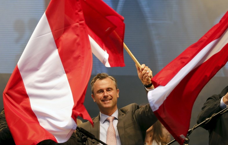 دعوات الانفصال تتزايد.. مطالبات في النمسا باستفتاء للخروج من أوروبا