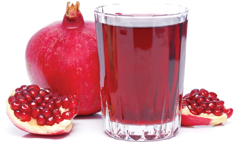 هل يخفض عصير الرمان الأحمر سكر الدم خلال 15 دقيقة من شربه؟