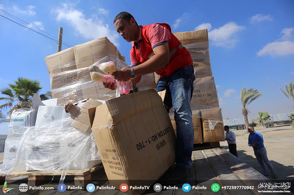 دخول شاحنات المساعدات التركية إلى قطاع غزة