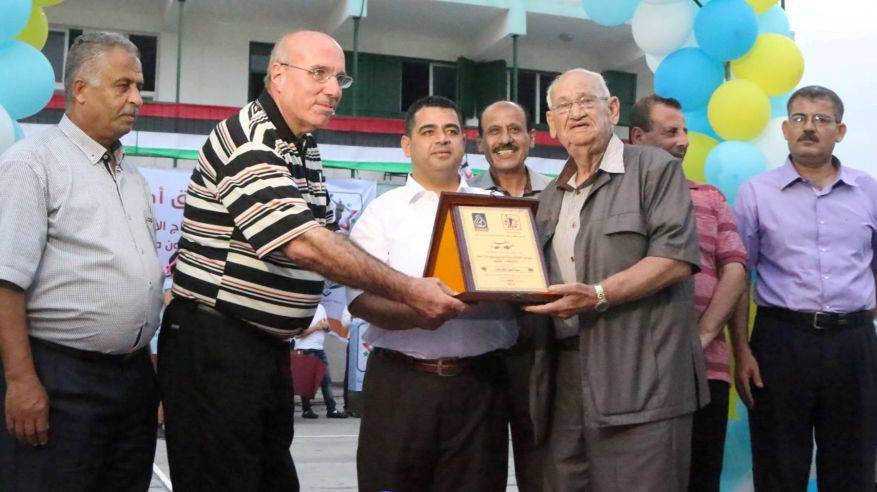 أكاديمية بغزة تكرم نجوم كرة السلة على مدار الخمسة عقود الماضية