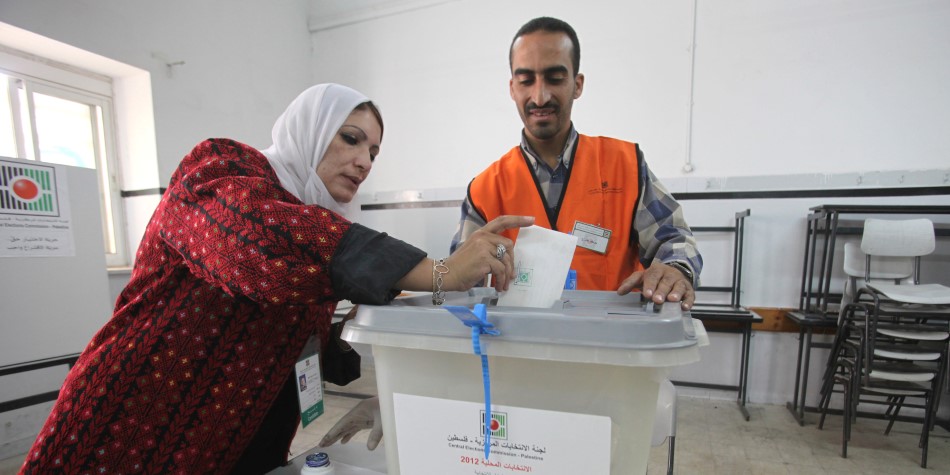 قوى ومؤسسات نابلس تقرر استكمال تسجيل القوائم الانتخابية