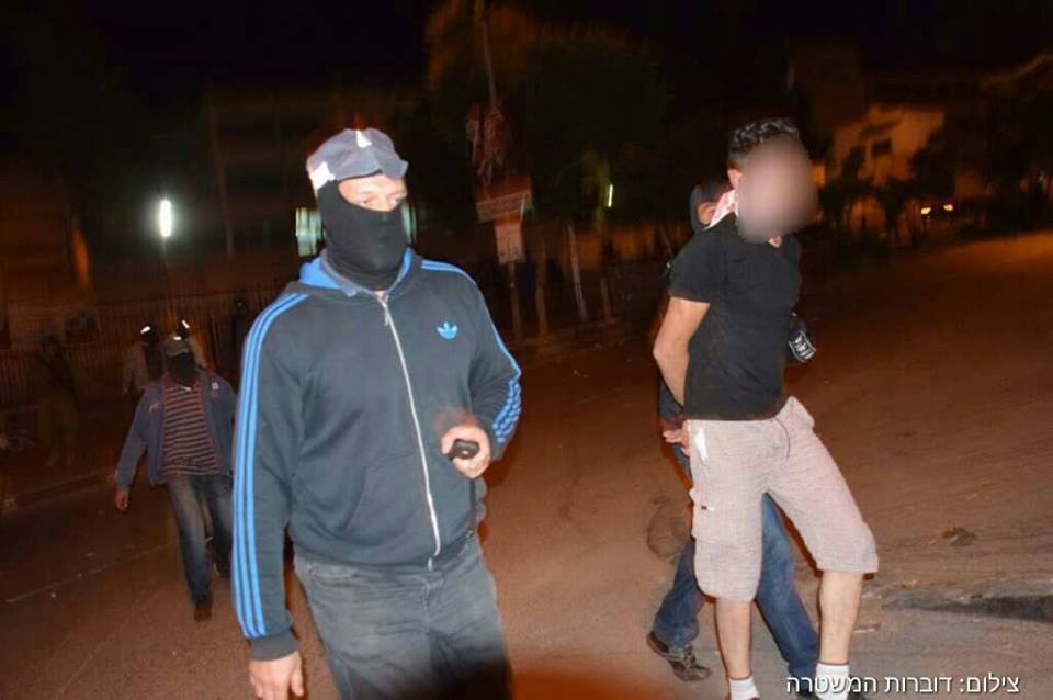 قوة صهيونية متنكرة بلباس عربي تعتقل 4 شبان في مخيم الدهيشة فجر الجمعة