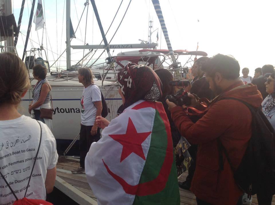 سفينة زيتونة تصل إلى جزيرة صقلية في طريقها نحو غزة