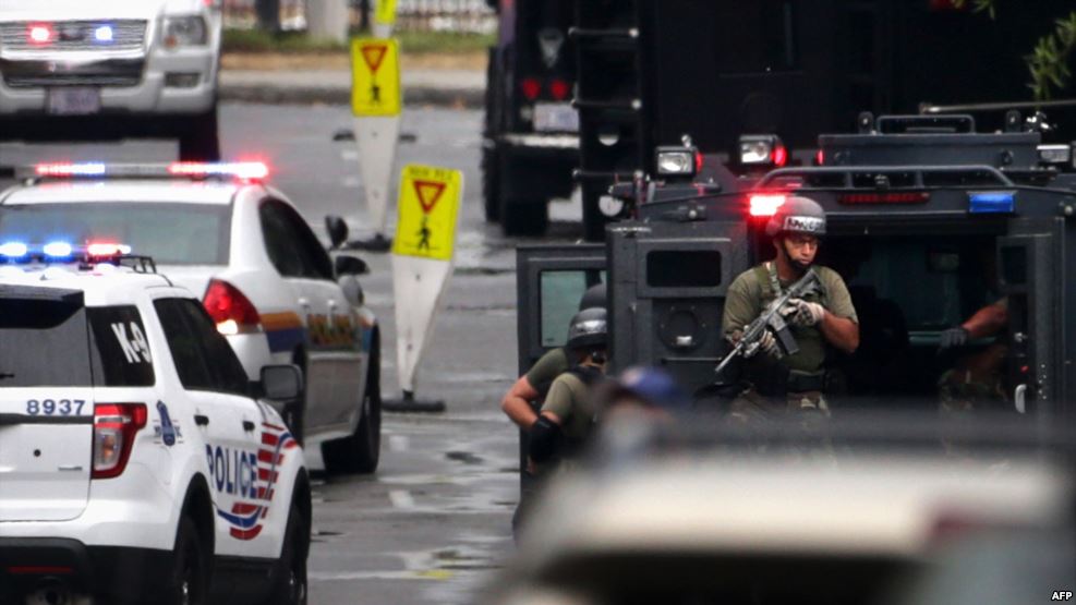 الشرطة الأمريكية: 4 قتلى بإطلاق نار بمركز تجاري بواشنطن
