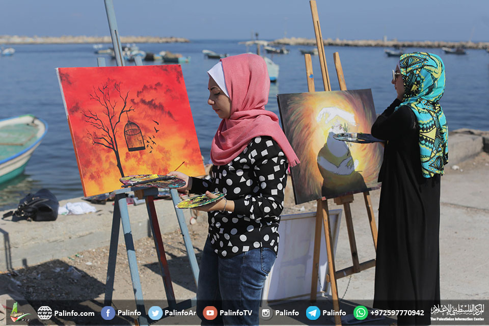 غزة.. لوحات الحب والسلام لاستقبال زيتونة وأمل2
