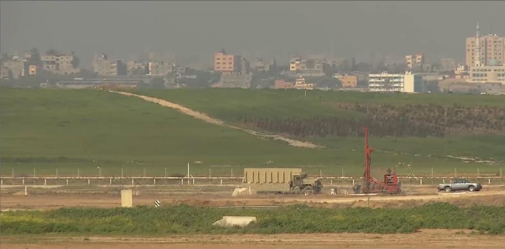 الاحتلال يسرع عملية إقامة جدار حول قطاع غزة