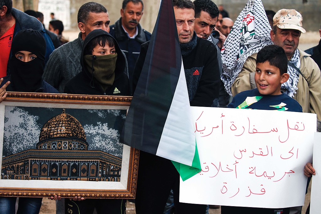 مسيرة في نابلس الجمعة ضد نقل السفارة الأمريكية إلى القدس المحتلة