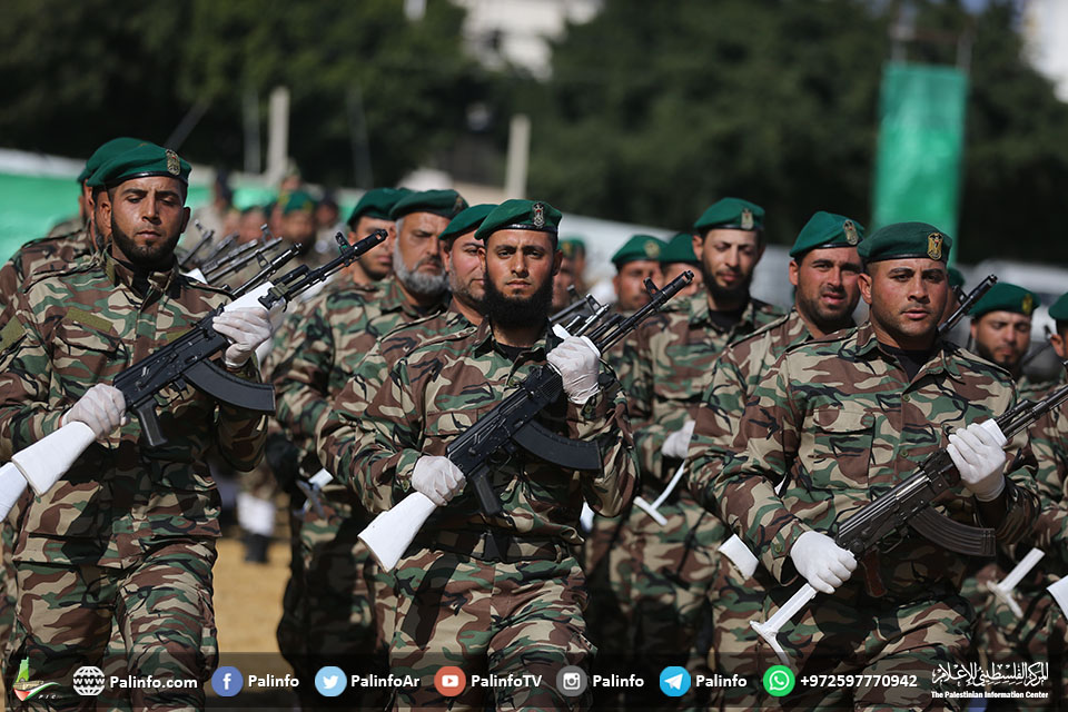 وزارة الداخلية تحتفل بتخريج دورة ضباط في غزة