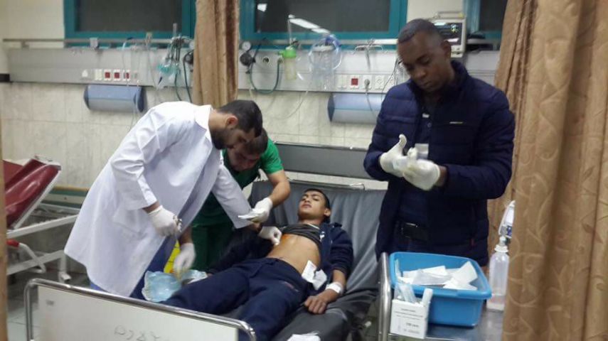 إصابة طفل فلسطيني برصاص مستوطن جنوبي الخليل
