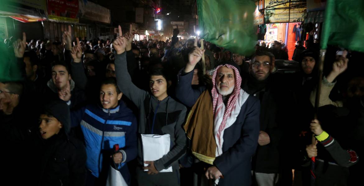 حماس تنظم مسيرات حاشدة بقطاع غزة ابتهاجًا بعملية القدس