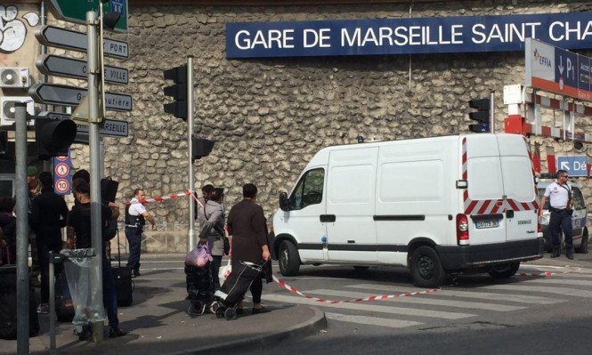 مقتل وإصابة 9 أشخاص في حادث طعن بفرنسا