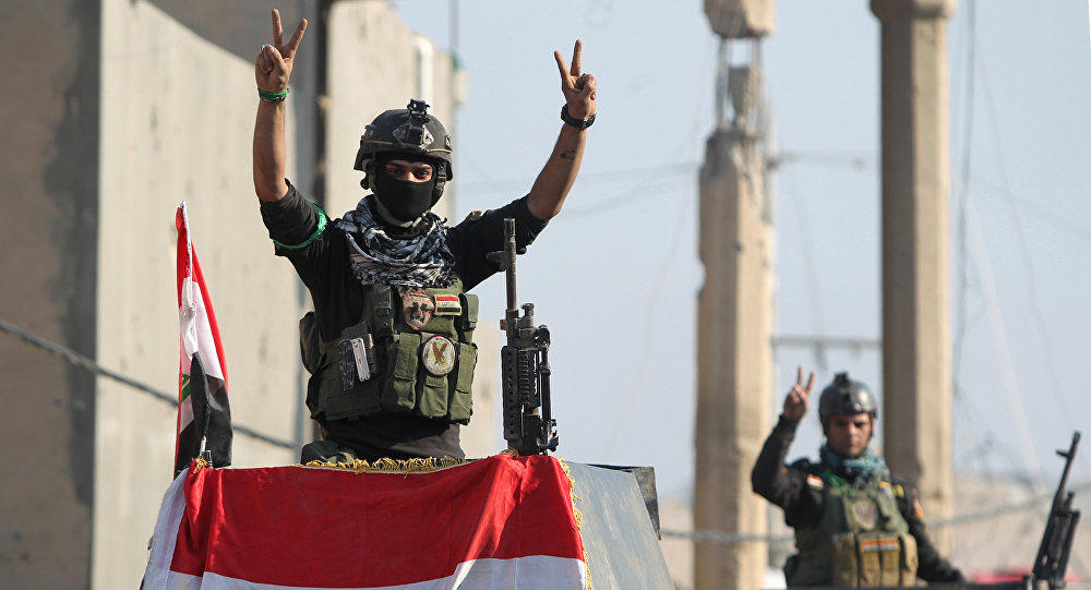 متظاهرون غاضبون يقتحمون مقري حزبين جنوبي العراق