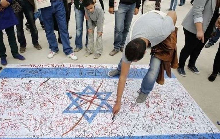 علماء مسلمون يدعون لإلغاء الاتفاقيات مع الاحتلال الإسرائيلي