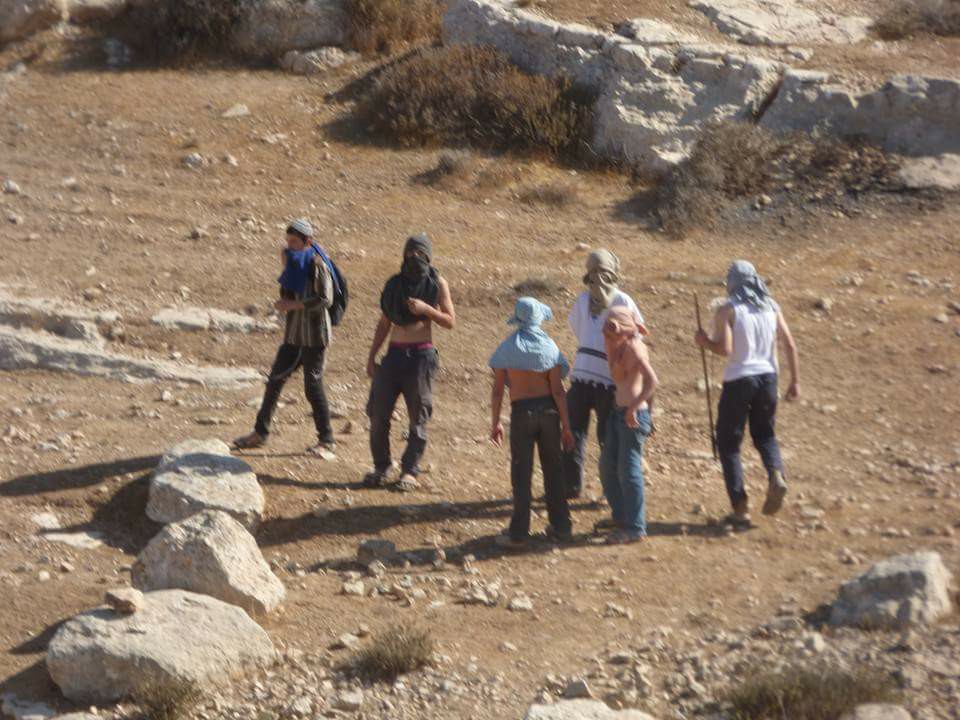 ضباط إسرائيليون يحذرون من اشتعال الضفة لاعتداءات المستوطنين