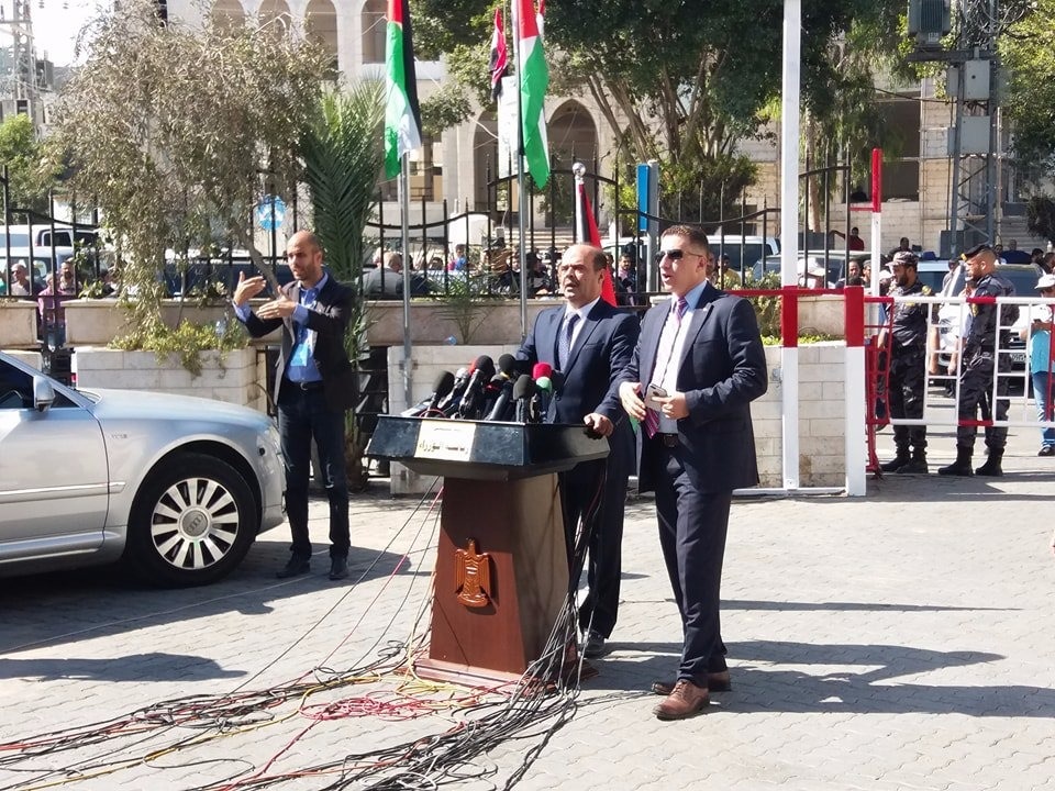 الحكومة ترجئ رفع عقوبات غزة لاجتماعات القاهرة