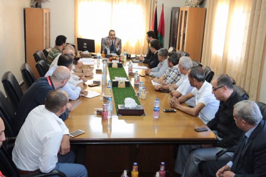 الوفاق تتسلم سلطة الطاقة في القطاع