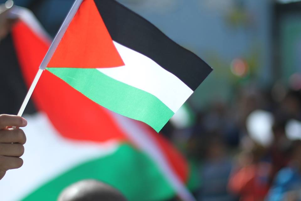 فلسطينيو بريطانيا: سنواصل كفاحنا حتى تعتذر لندن عن وعد بلفور