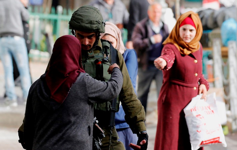 تقرير: 44 ألف فلسطينية تعرضن لانتهاكات الاحتلال الإسرائيلي