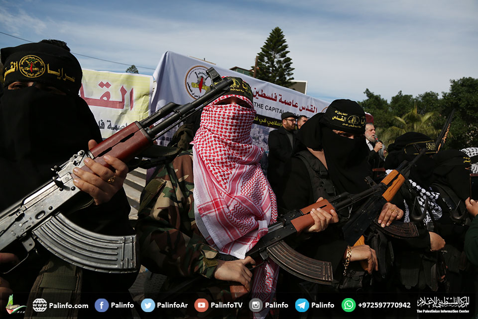 مسير عسكري نسوي نصرة للقدس بغزة