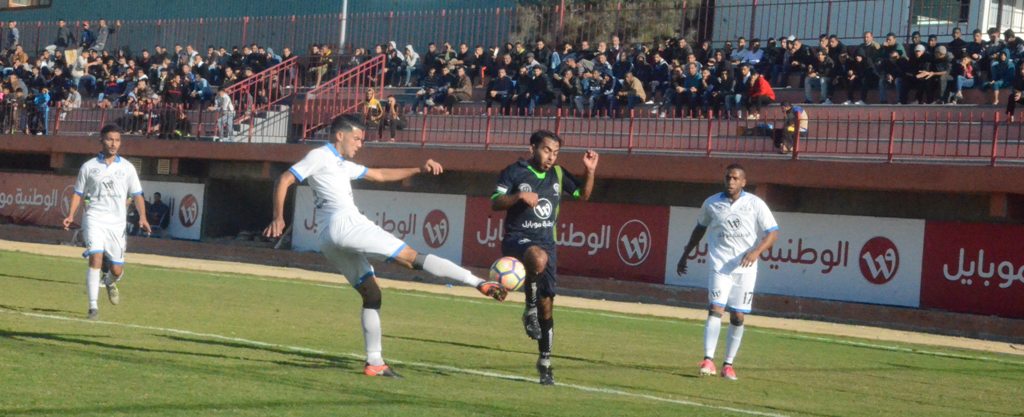 الدوري الممتاز .. الهلال يسحق الشاطئ وتعادل القادسية والأهلي