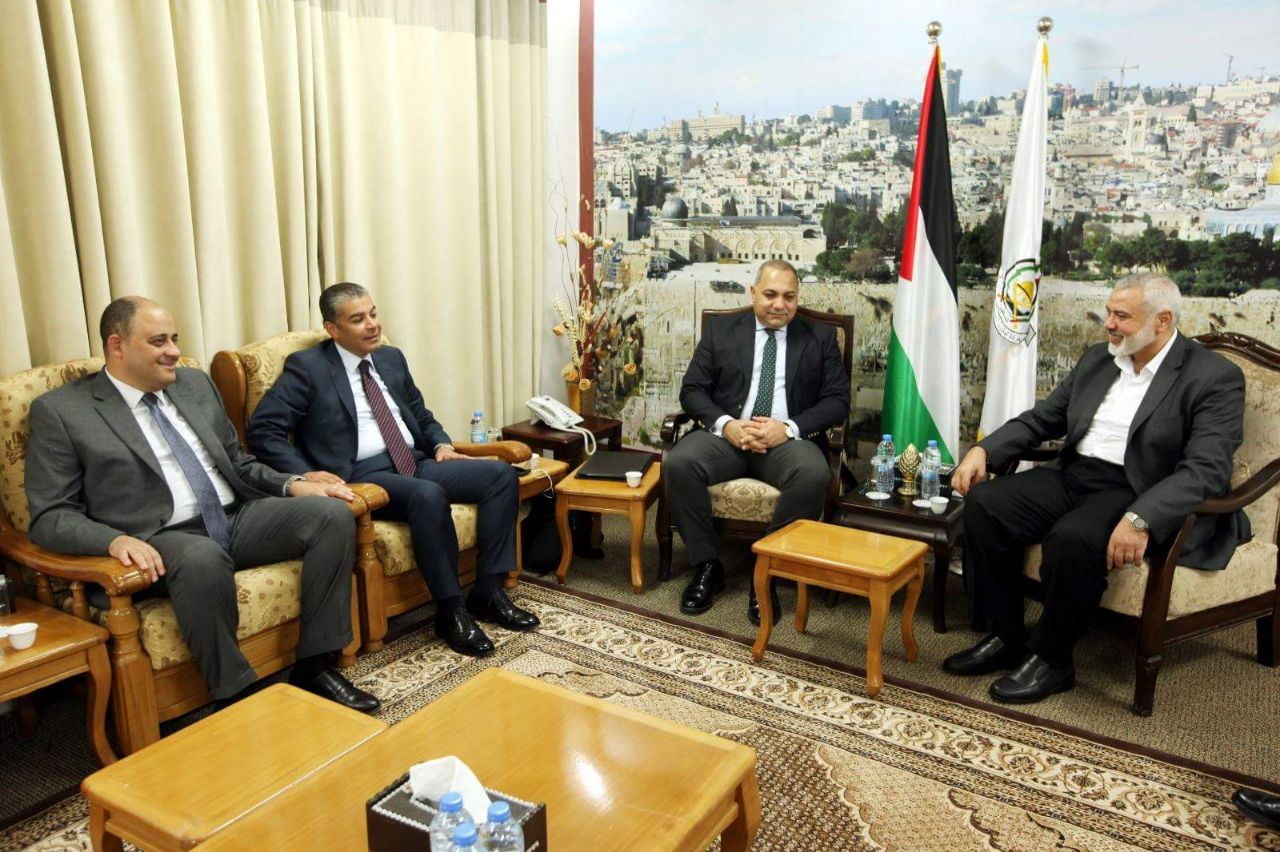 حماس والوفد المصري: استمرار اللقاءات لإنجاح المصالحة