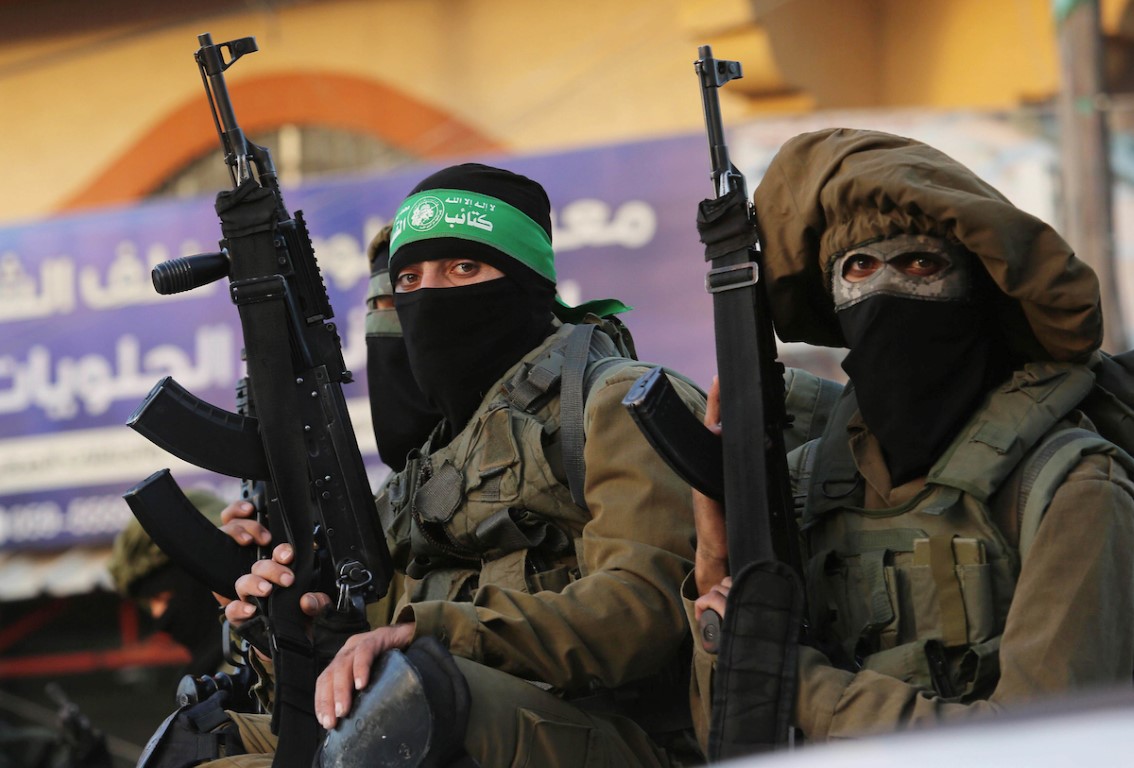 القسام لقادة الاحتلال: تحسسوا موقع رؤوسكم فستدفعون الثمن