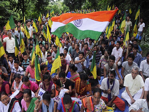 الهند.. احتجاجات متواصلة على قانون المواطنة وتمديد احتجاز طبيب مسلم