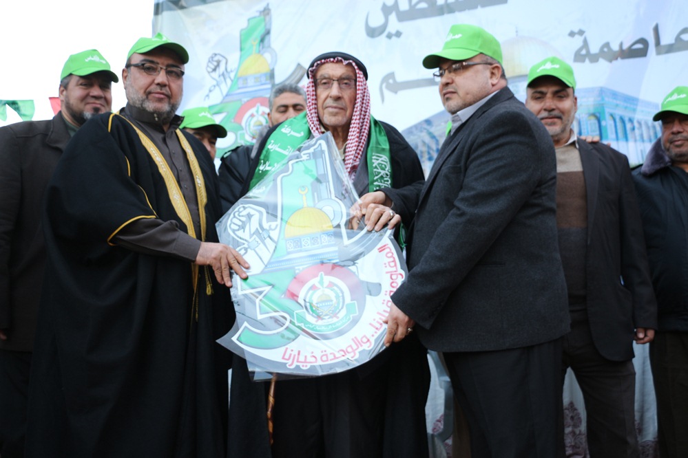 حماس تعلن فعاليات انطلاقتها وسط القطاع من منزل مؤسسها دخان