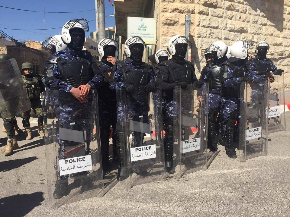  محامون: أجهزة السلطة اعتقلت 30 طالباً في الضفة خلال يومين