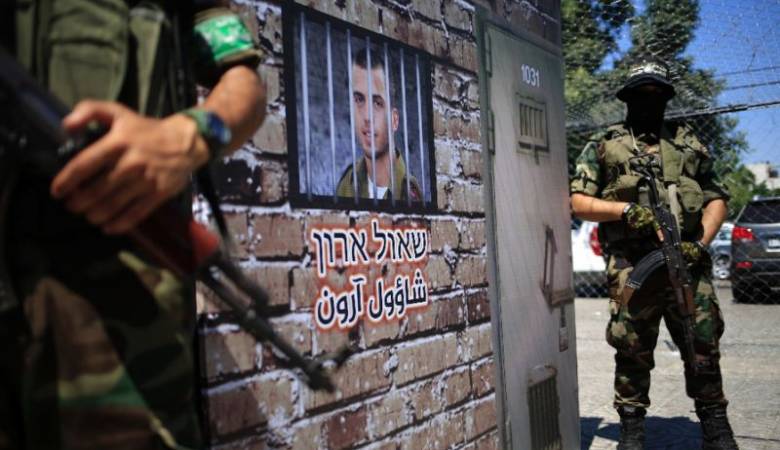 حماس: المقاومة التي أبدعت وفاء الأحرار قادرة على فرض صفقة جديدة