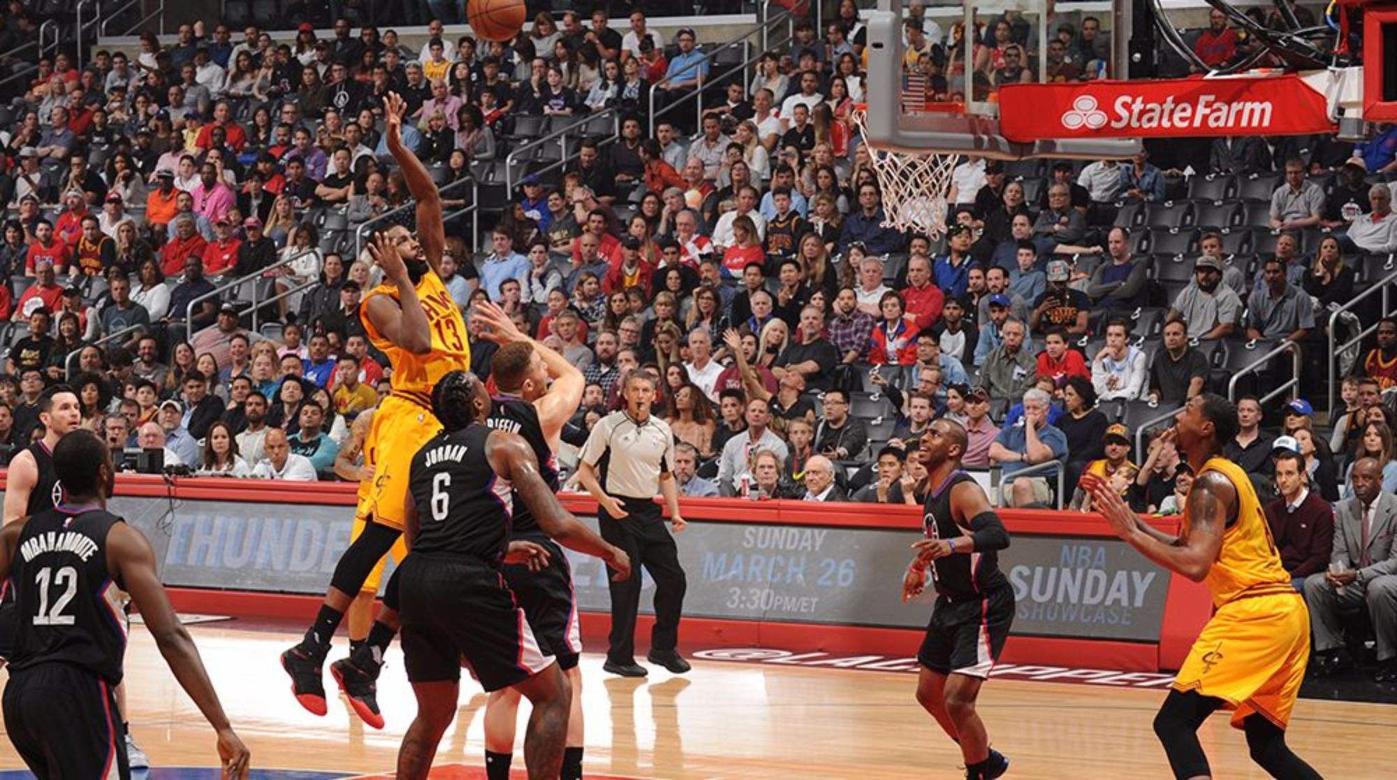 NBA..لوس أنجليس كليبرز يسحق كليفلاند كافالييز