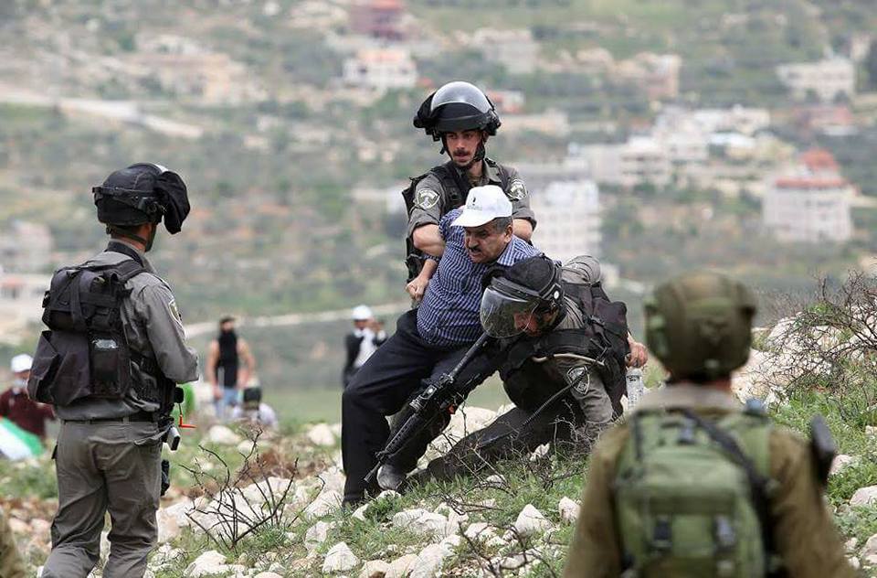 حملة اعتقالات واسعة بالضفة تطال 15 فلسطينيا