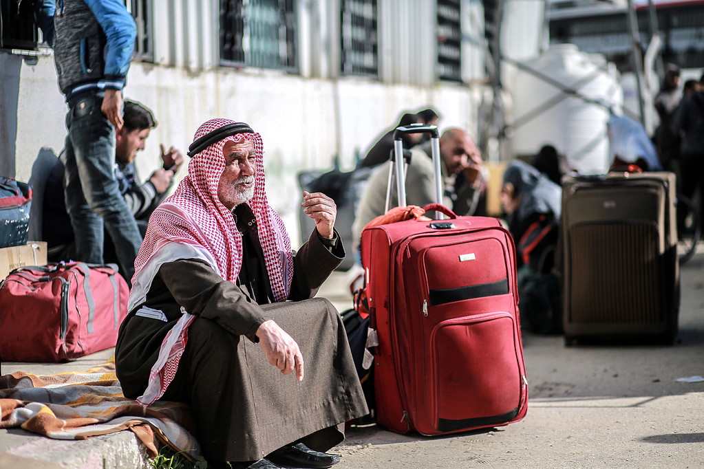 فتح معبر رفح لليوم الثاني استثنائياً