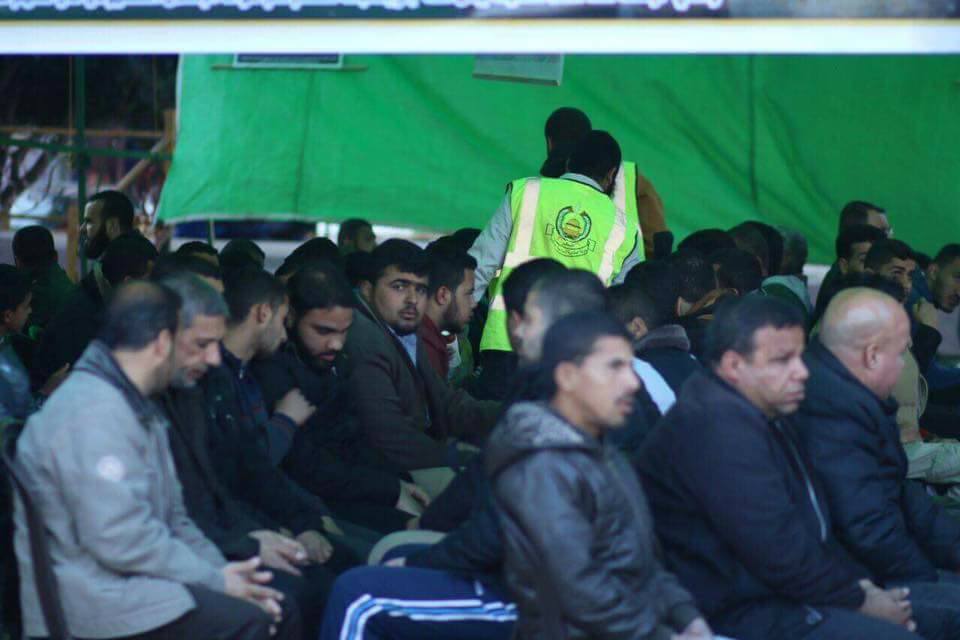 حماس تقيم خيمة عزاء للشهيد باسل الأعرج في مدينة رفح