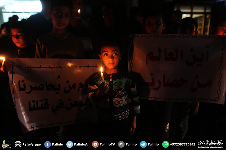 غزة تستقبل رمضان بأزماتٍ ثقيلة